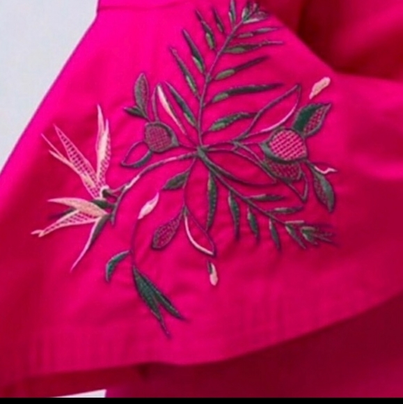 Lane Bryant Hot pink beautiful Embroiled off shoulders top. Sz. 14/15 - Picture 3 of 7